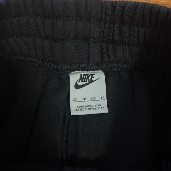 Nike essentials sweatpants - Picture 7 of 7